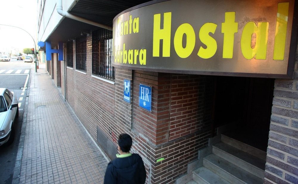 Hostal Santa Barbara Сорія Екстер'єр фото